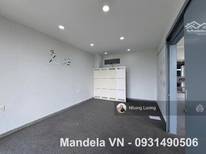 cho thuê văn phòng căn góc, diện tích 90m2, giá chỉ 25tr/tháng, có thang máy, máy lạnh, hầm để xe