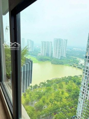 cần bán căn 3 phòng ngủ trục 12 toà r3 onsen tầng đẹp, giá 7.2 tỷ bao phí