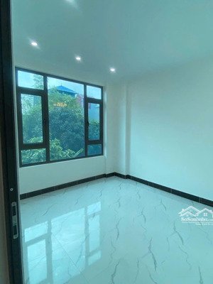 cc bán nhà mới đẹp thôn yên nhân xã tiền phong 48 m gần trục chính , gần chợ trường học giá 3 x tỷ