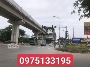 bán nhà khu dịch vụ định nghĩa 7 tầng thang máy 8 phòng ngủ sổ đỏ chính chủ