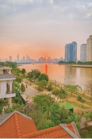 bán nhà. chỉ 3,3 tỷ sở hữu nhà đất giữa lòng sài gòn. bình quới, phường 27, bình thạnh