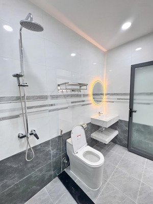 nhà new 3 tầng đào văn tiến - sát đường nguyễn khuyến cách biển hòn chồng: 2km giá: 5,1 tỷ