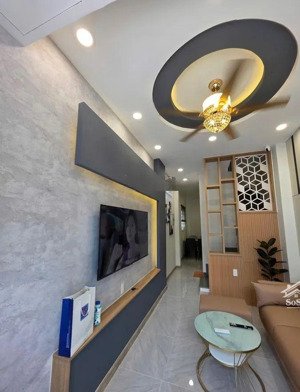 bán nhà mt nguyễn trọng tuyển, p15, phú nhuận full nội thất chỉ 6.93 tỷ.