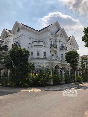bán căn biệt thự góc 2 mặt tiền khu cityland garden emart, dt: 10 x 21m có thang máy