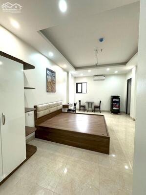 Nhượng CHDV ở mễ trì thượng 37PKK và 1 MBKD, oto đỗ cửa