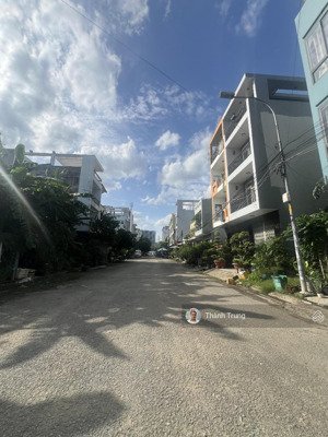 bán lô đất nền quận 2, rẻ hơn thị trường 1,5 tỷ. 160m2 giá chỉ 12,5 tỷ còn thương lượng, shr