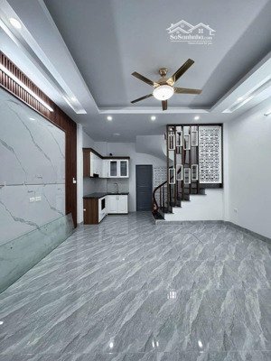 bán nhà thanh am ,32m_3 ngủ,mới tinh, ô tô đỗ cổng,chỉ 5xty
