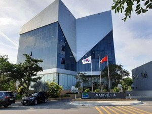 chính chủ bán lô biệt thự lê hy cát thông sông khu nam việt á. liên hệ loan 