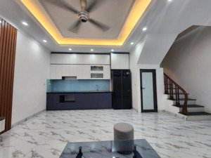 bán nhà riêng tại trương định hoàng mai, hà nội, 9,5 tỷ, 57 m2, hàng hiếm tại hot!