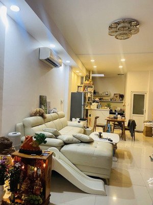 bán nhà mặt tiền q10 sau lưng bệnh viện bưu điện - 77,72m2 3tỷ950 - đường bạch mã, quận 10