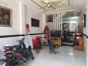 bán nhà 4 tầng, hẻm nhựa 8m, 4x22m, thoại ngọc hầu, ngay lũy bán bích - ủy ban quận, chỉ 8.99 tỷ