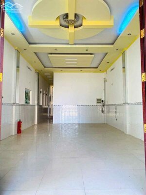 CHO THUÊ NHÀ TRỆT 3 LẦU RỘNG 13 PHÒNG KDC CÔNG AN 15 TRIỆU
