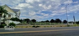 cho thuê lô đất 3 mặt tiền 1800m2 đường chương dương vị trí viêw sông.
