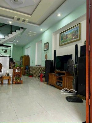 bán gấp nhà 1trệt 1lầu, khu 8, phú hoà, tdm, dt:5x15, thổ cư: 60, đường nhựa thông gần trường, chợ