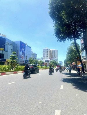 chính chủ cần bán đất mặt tiền đường lê hồng phong, trung tâm tp vũng tàu sầm uất