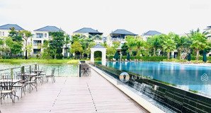 nhà phố view gần hồ dt 100m2 giá bán nhanh 1 căn duy nhất 16,5 tỷ kđt lakeview city lh 