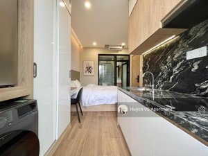 cho thuê phòng ban công thoán , gần công viên hai hồ , mm market , sala khu an phú an khánh ,quận 2