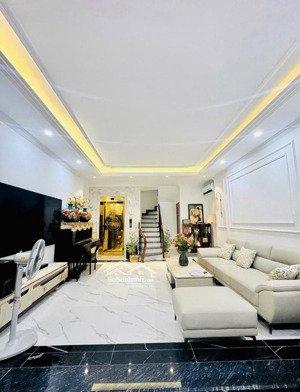 bán nhà 58m2 x 6t thang máy, phố thái hà. ngõ rộng, gần phố, an sinh đỉnh. giá 15tỷ. quận đống đa