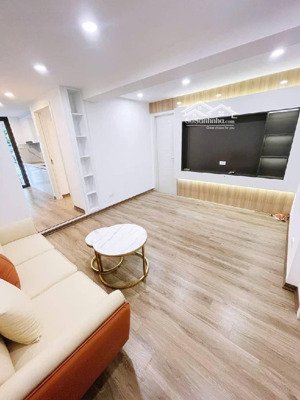 tập thể tầng 2 khu bách kinh xây đẹp long lanh- trung tâm 3 trường đại học vip- em thu 