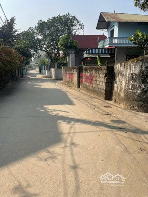 cần bán 385m đất hoàng văn thụ gần trường học - chợ - bệnh viện - cách đường hồ chí minh chỉ 150m