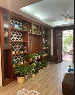 biệt thự trung tâm ba đình lãnh địa giới tinh hoa 3 mặt thoáng chỉ 38.5 tỷ!