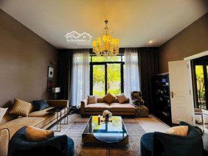 cần bán biệt thự hà quang 2 siêu đẹp, đối diện công viên, nội thất đẹp lung linh, giá bán 25 tỷ