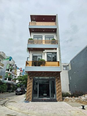 bán nhà 2 mặt tiền, đường trục chính kdc phú hồng thịnh 8 p.bình chuẩn tp thuận an