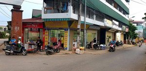 bán gấp 209m2 full thổ cư trục chính tân xã thạch thất, cách cnc hòa lạc 300m giá chỉ 48tr/m2