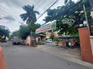 cực thơm .nhà quang trung , p10 gò vấp giá đầu tư . 430m2 ( 12 x 37) hẻm xe hơi . giá 28,5 tỷ tl