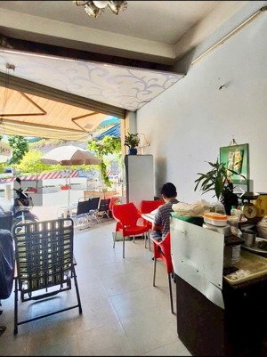 mặt tiền kinh doanh phạm văn đồng , p3 gò vấp : 28m2 _ 4 tầng _6,75 tỷ tl