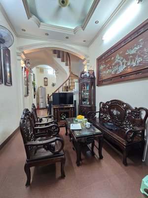 siêu hiếm! nguyễn công hoan, ngõ thông 3 gác tránh, truớc nhà 3m, gần phố, ở ngay, 37.8m2*5t