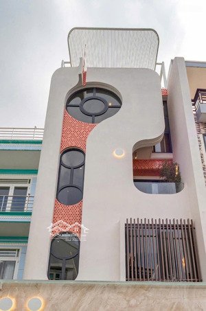 chính chủ bán gấp nhà gần siêu thị coopmart. đường lê văn sỹ-p12-q3.giá 5tỷ480/78,4m2.cho thuê 28tr