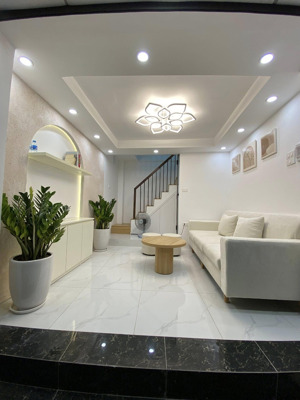 bán nhà giá rẻ full nội thất ở ngay đường đội cấn ba đình giá chỉ nhỉnh 4 tỷ