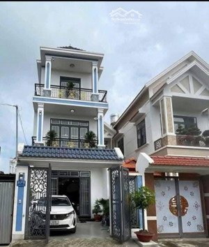 bán nhà 1 trệt 2 lầu gần trường cấp 3 lý thái tổ, an phú, thuận an