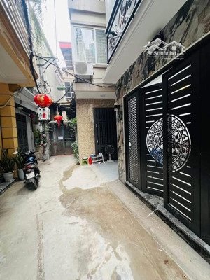 trung tâm trương định-tân mai - 41m2- 7.x tỷ(ctl)- ngõ 3 gác đua