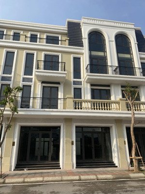 nhà đẹp view công viên tại bùi viện - đồng hoà - kiến an