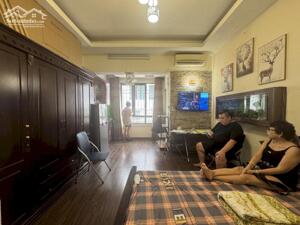 Bán nhà Tây Sơn Trung tâm Đống đa Ngõ to như phố – vỉa hè 3M – kinh doanh sầm uất – sổ vuông nét – dòng tiền ổn định.