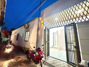 chủ gởi bán nhà cấp 4 mới xây bửu hòa,5x18,5=93m2,đường bùi hữu nghĩa vào 50m,sổ riêng,tcư 100%,3pn