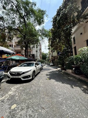 cực hiếm ! ngõ to hơn phố - 4 tầng phân lô nguyễn thị định - 47m2 - 20tỷ - kinh doanh sầm uất.