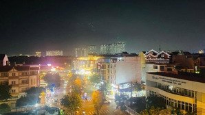 bán nhanh khách sạn 6x20m, 6tầng giá 24tỷ, tn 80triệu/tháng, mt đường số 8 kdc trung sơn kế q.7