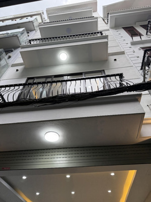 phân lô quân đội phố vương thừa vũ 6t thang máy nhà mới ô tô vào nhà dt 50m*6t*4,8mt :16,7 tỷ có tl