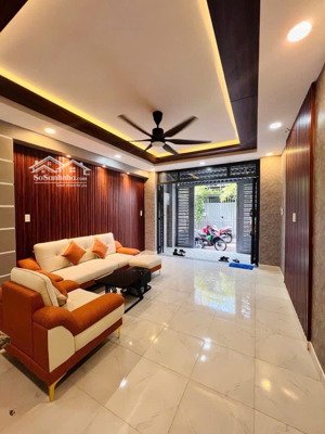 nhà 2 mặt hẻm thông full nội thất 2 tầng ngang 4.1m chỉ nhỉnh 5 tỷ đường số 12, bình tân