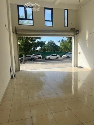 bán căn shophouse ssh08 thông qua vành đai giá đầu tư chỉ 3.7 tỉ