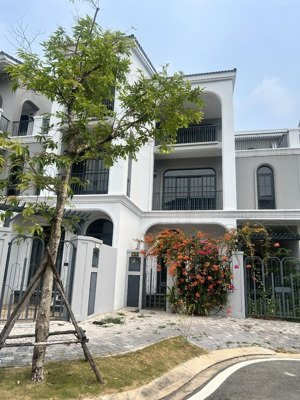 chính chủ thu hồi vốn cần bán nhanh căn lk e27 125m2 chỉ 10.5 tỷ dự án palm marina novaland