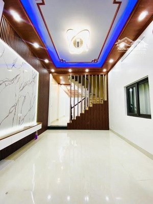gần phố, ngõ ô tô, nhà mới kính koong, kim giang, 45m2, 5 tầng, chỉ 9.2 tỷ