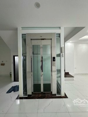 bán nhà kinh doanh cầu giấy - 7 tầng thang máy, mặt tiền rộng, ô tô tránh, giá 25,5 tỷ - cô hằng