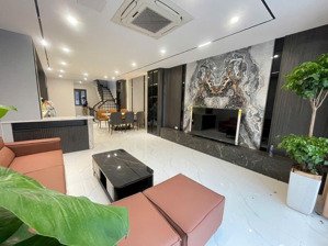 bán nhà hoa lâm,việt hưng,62m_mt5m,4 ngủ,thang máy,gara ô tô,mới tinh