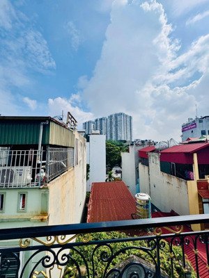 nhà riêng trần khát chân, ngõ ô tô, diện tích 40m2, 6 tầng thang máy, mặt tiền 4,5m, giá 13,2 tỷ