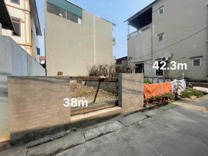 chính chủ cần bán nhanh 2 lô đất dt 38m2 và 42.3m2 tại phường chương mỹ, tt chúc sơn