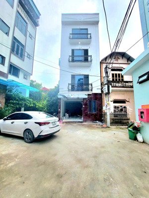 nhà mới vân canh hoài đức căn góc 54m2 x 4 tầng ô tô đỗ cửa 8,96 tỷ